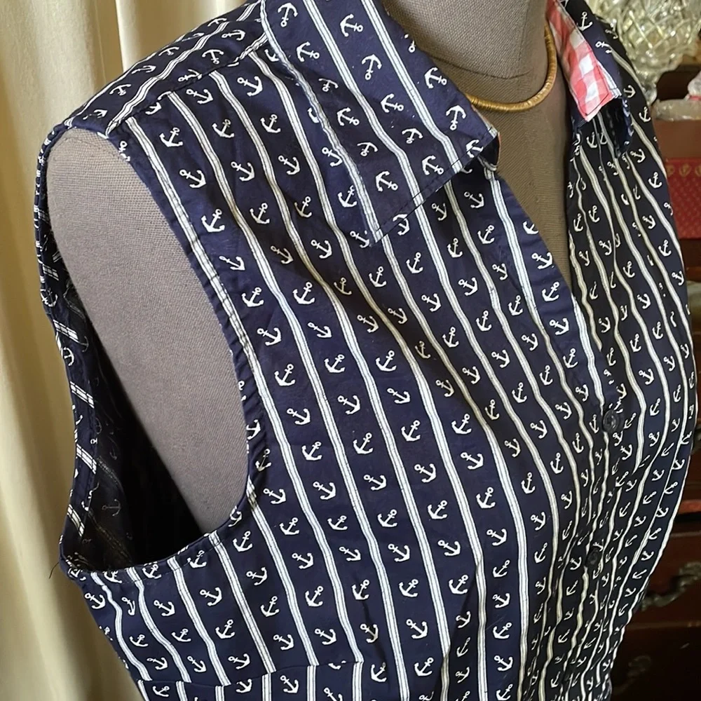 Basic editions sleeveless blouse anchor pattern size Large - Picture 2 of 7